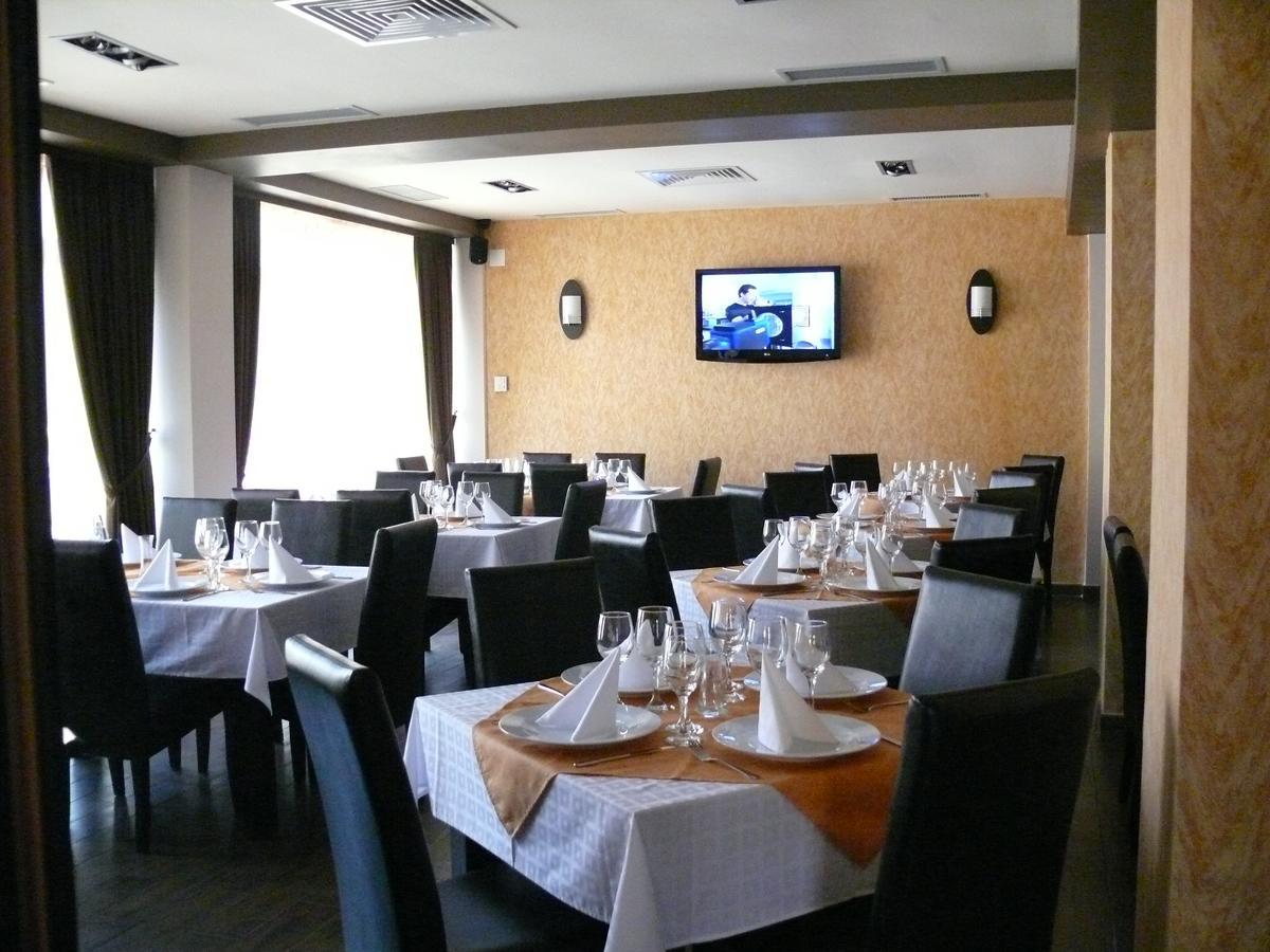 Hotel Davos Deva Exterior photo